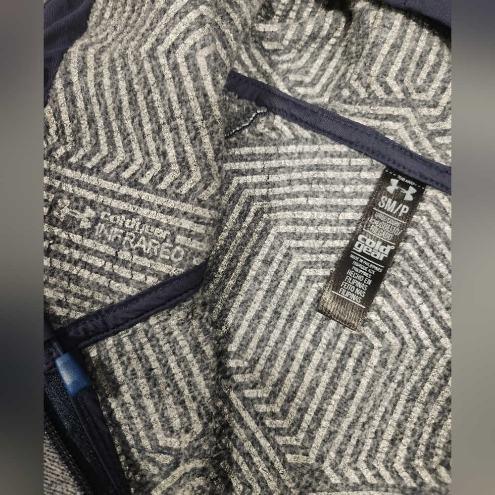 Women's Jacket - Picture 3 of 4
